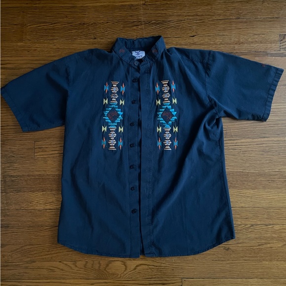 Other - Embroidered Short Sleeve Button Down Shirt